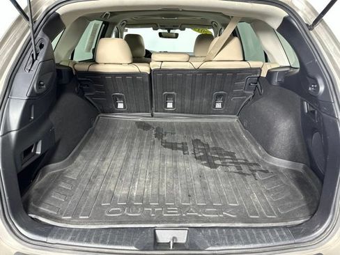 Used 2019 Subaru Outback 2.5i Limited AWD/4WD image 30