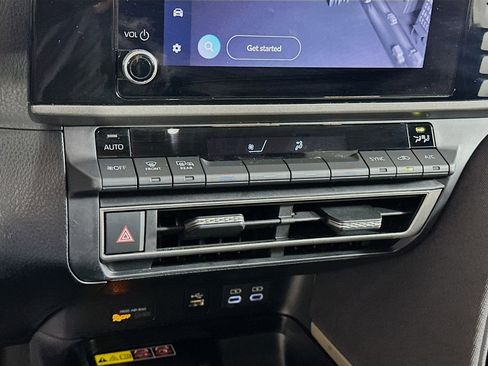 Used 2025 Toyota Camry LE FWD image 24