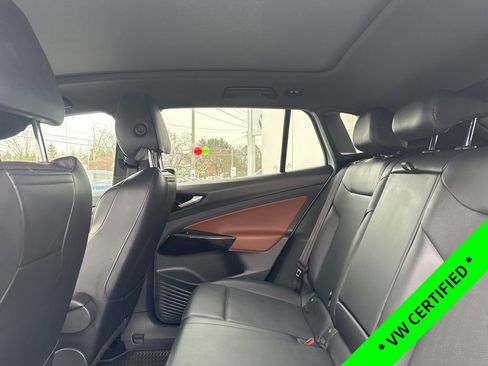 Certified 2022 Volkswagen ID.4 Pro S image 11