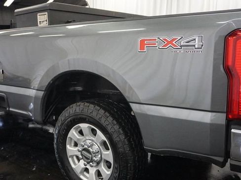 Used 2024 Ford F250 XLT AWD/4WD image 14
