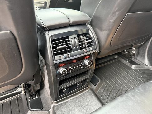Used 2017 BMW X5 M AWD/4WD image 22