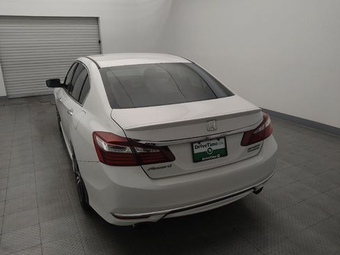 Used 2017 Honda Accord Sport Special Edition image 6