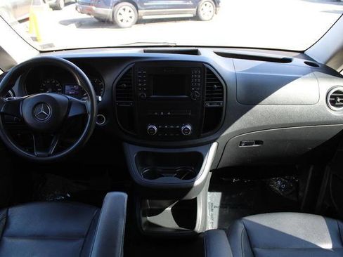 Used 2016 Mercedes-Benz Metris Passenger image 12