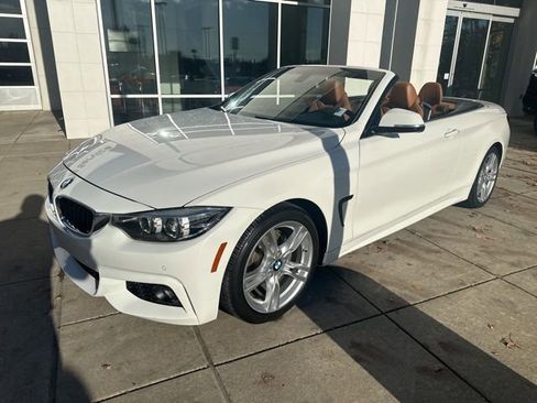 Used 2018 BMW 430i Convertible image 15