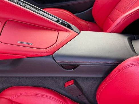 Used 2022 Chevrolet Corvette Stingray Premium Cpe w/ Battery Protection Package RWD image 37