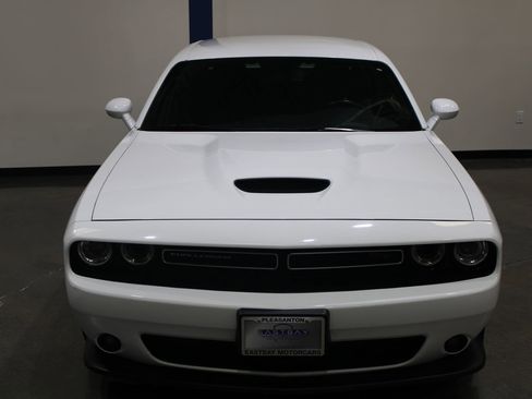 Used 2020 Dodge Challenger R/T RWD image 4