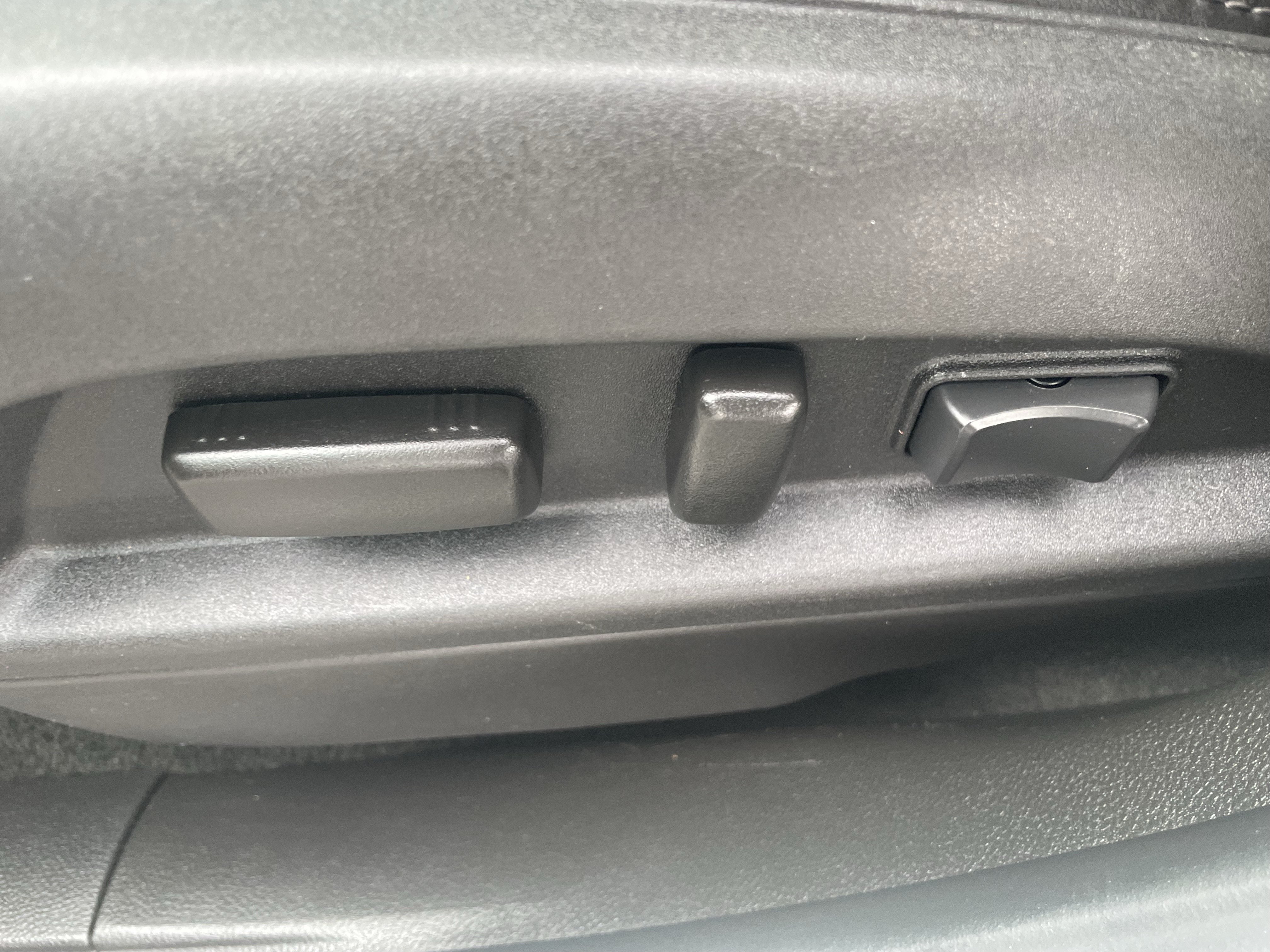 Used 2014 Chevrolet Equinox LTZ AWD/4WD image 13