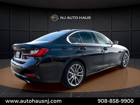Used 2022 BMW 330i xDrive Sedan w/ Driving Assistance Package AWD/4WD image 7
