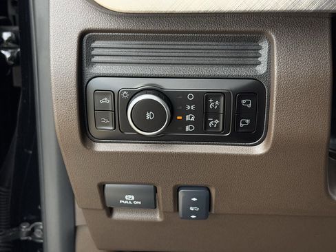 New 2025 Ford F350 King Ranch w/ Chrome Package image 58