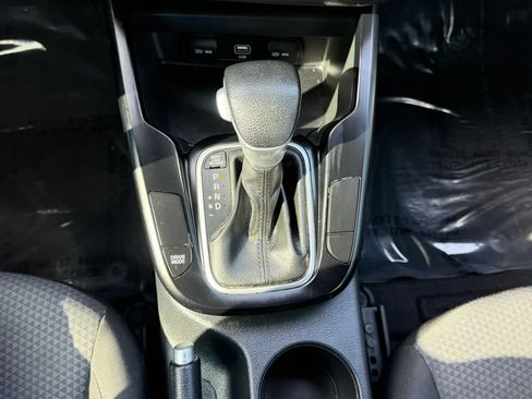 Used 2020 Kia Soul LX FWD image 19
