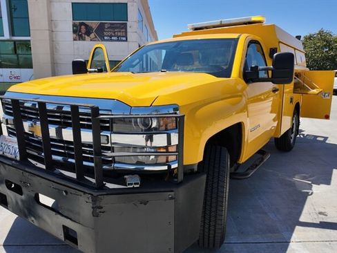 Used 2018 Chevrolet Silverado 3500 W/T image 1