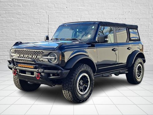 Used 2022 Ford Bronco Badlands image 3