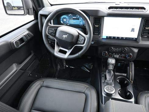 New 2025 Ford Bronco Badlands image 31