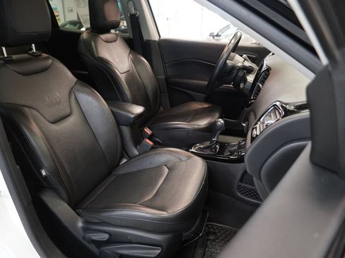 Used 2020 Jeep Compass Limited AWD/4WD image 34