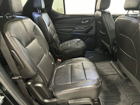 Used 2023 Chevrolet Traverse RS w/ LPO, Floor Liner Package image 39