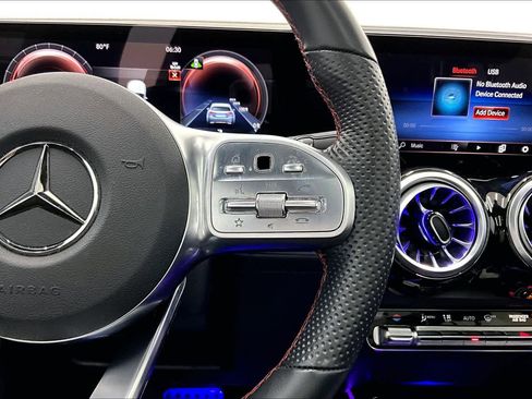 Certified 2023 Mercedes-Benz GLB 250 image 23