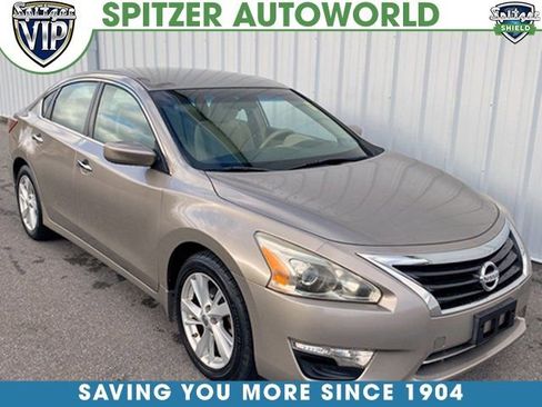 Used 2013 Nissan Altima 2.5 SV image 1