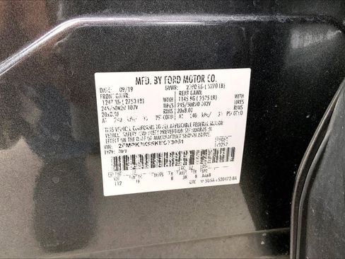 Used 2019 Ford Edge Titanium image 33