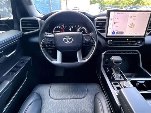 Used 2022 Toyota Tundra SR5 w/ SR5 Premium Package AWD/4WD image 6