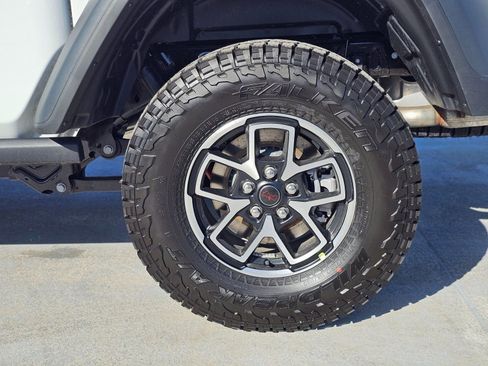 New 2026 Jeep Gladiator Rubicon w/ Steel Power Dome Hood Package image 10