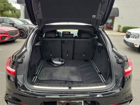 Used 2021 BMW X4 xDrive30i image 11