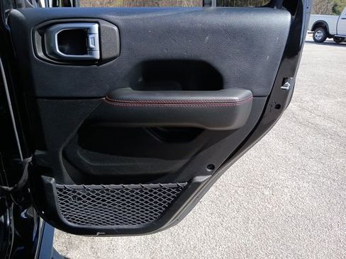 Used 2018 Jeep Wrangler Unlimited Rubicon image 29