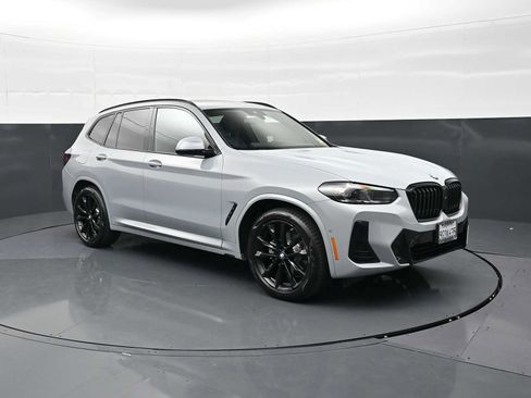 Used 2023 BMW X3 xDrive30i w/ M Sport Package AWD/4WD image 3
