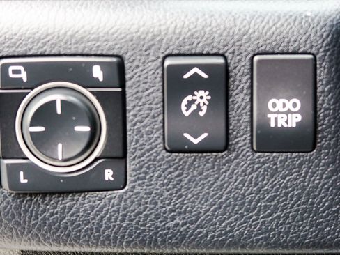 Used 2015 Lexus GX 460 w/ Navigation Package image 10