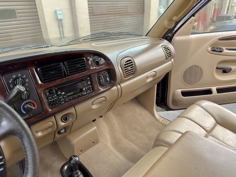 Used 2001 Dodge Ram 2500 Truck 4x4 Quad Cab image 19
