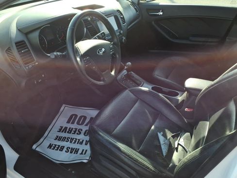 Used 2016 Kia Forte EX w/ EX Premium Package image 7