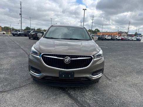 Used 2020 Buick Enclave Essence w/ Trailering Package, 5000 lbs. AWD/4WD image 8