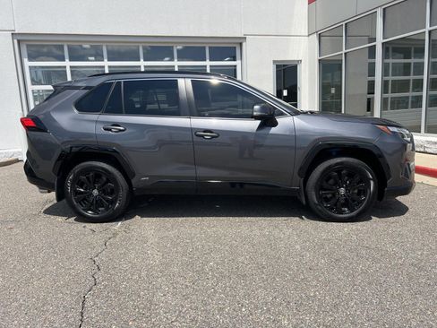 Used 2022 Toyota RAV4 SE AWD/4WD image 23