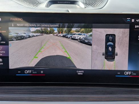 Used 2023 BMW X7 M60i image 33