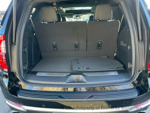 Used 2026 GMC Yukon Denali w/ Sun & Power Step Package image 23