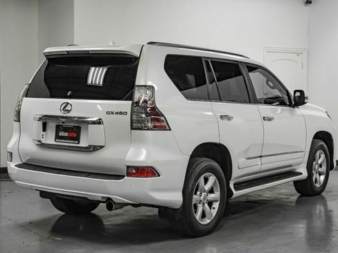 Used 2015 Lexus GX 460 w/ Navigation Package image 10