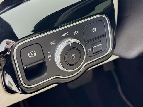 Certified 2025 Mercedes-Benz CLA 250 CLA 250 image 11