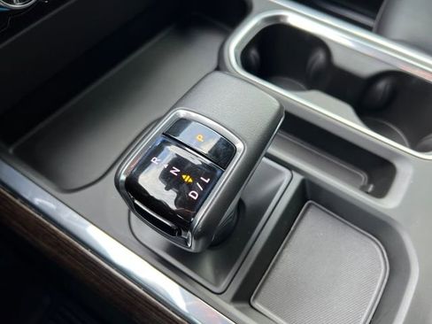 Certified 2022 GMC Sierra 1500 Elevation w/ Elevation Premium Package image 21