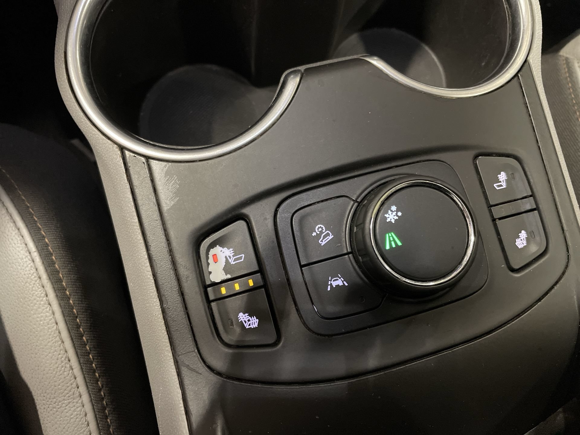 Used 2020 GMC Terrain SLT w/ Preferred Package FWD image 32