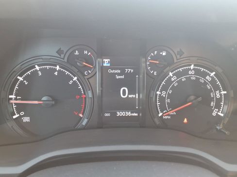 Used 2024 Toyota 4Runner SR5 Premium w/ Moonroof Package AWD/4WD image 16
