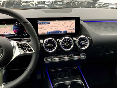 Certified 2026 Mercedes-Benz GLA 250 4MATIC image 6