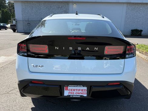 Certified 2026 Nissan Leaf Platinum+ w/ Cargo Package (Platinum+) FWD image 5