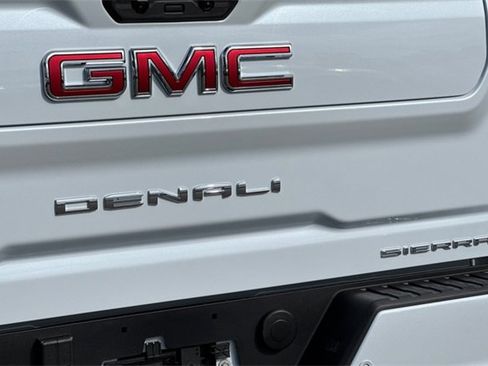 New 2026 GMC Sierra 2500 Denali w/ Denali Reserve Package image 33