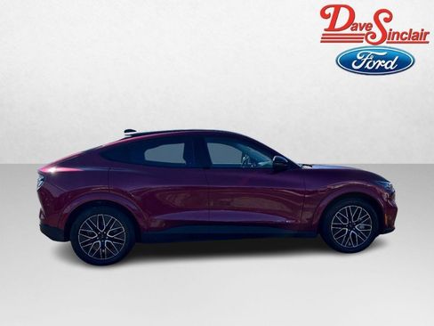 Used 2025 Ford Mustang Mach-E Premium image 5