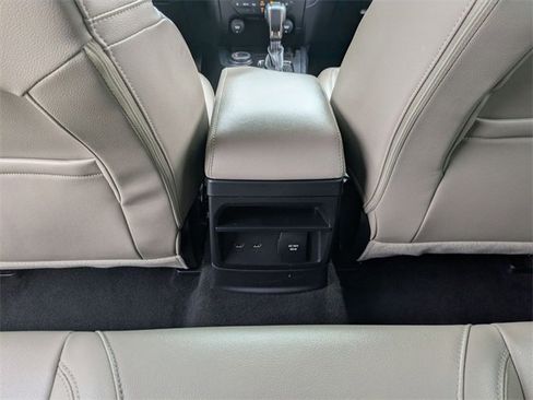 Used 2022 Ford Ranger Lariat w/ Equipment Group 501A High image 30