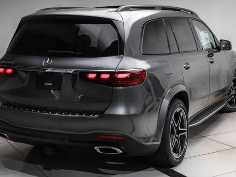New 2026 Mercedes-Benz GLS 450 4MATIC image 3