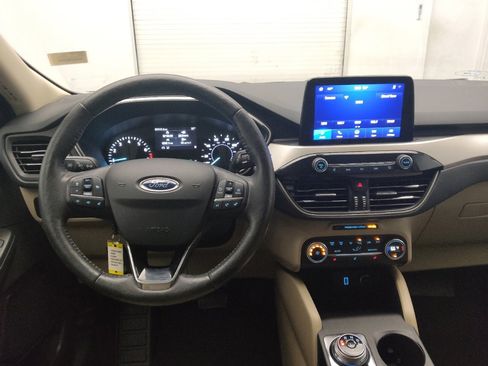 Used 2020 Ford Escape SEL image 22