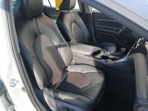 Used 2024 Toyota Camry XSE image 22