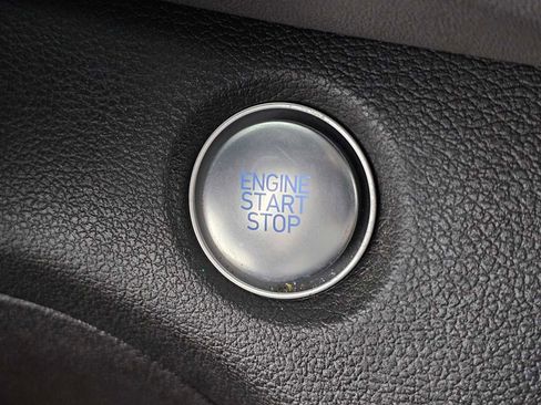 Used 2019 Hyundai Santa Fe AWD image 29