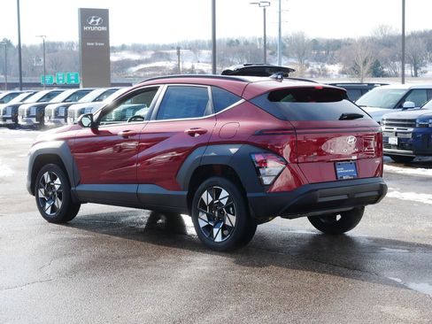 Certified 2025 Hyundai Kona SEL image 8