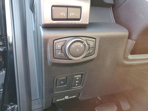 Used 2021 Ford F250 Limited image 25